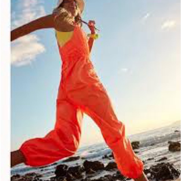Free People movement Tropic sport one piece
Lightweight jumpsuit
Never worn - Picture 3 of 14
